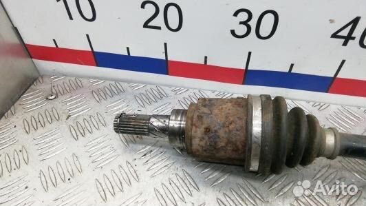 Привод задний правый nissan qashqai J10 (YUK01NZ01