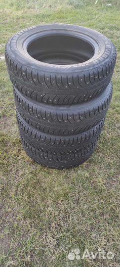 Bridgestone Ice Cruiser 7000 225/65 R17 106T
