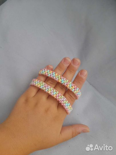Браслет из чешского бисера