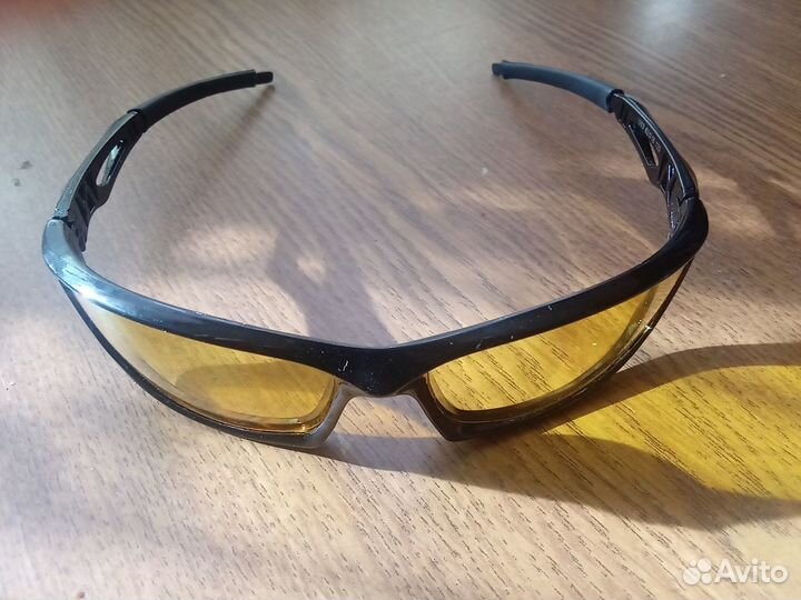 Солнцезащитные очки мужские