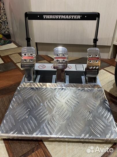 Игровой руль Thrustmaster T500RS