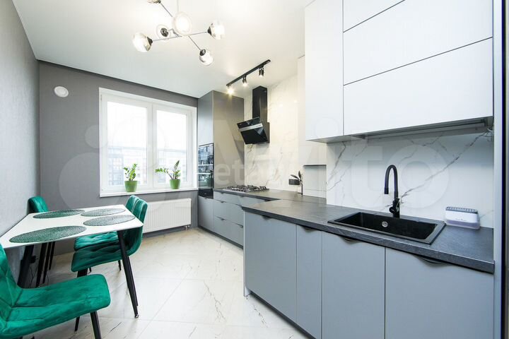 2-к. квартира, 64 м², 7/8 эт.