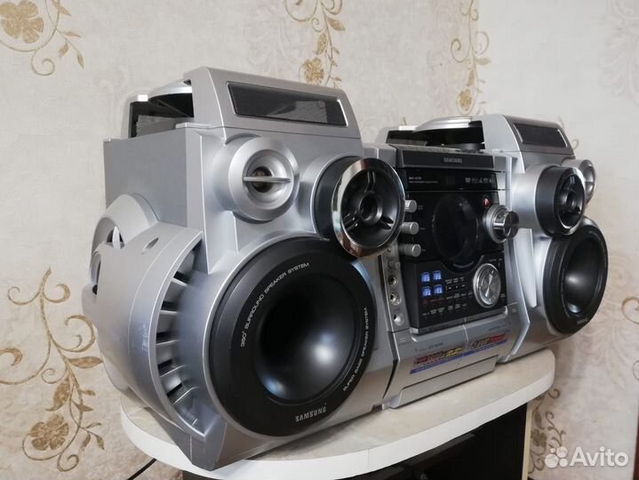 Музыкальный центр Samsung Max-kj740