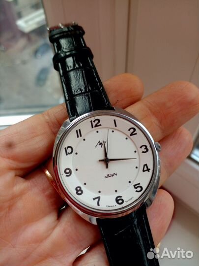 Часы винтажные луч кварц