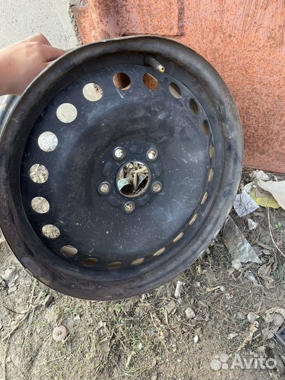 Продам штапованые диски р15