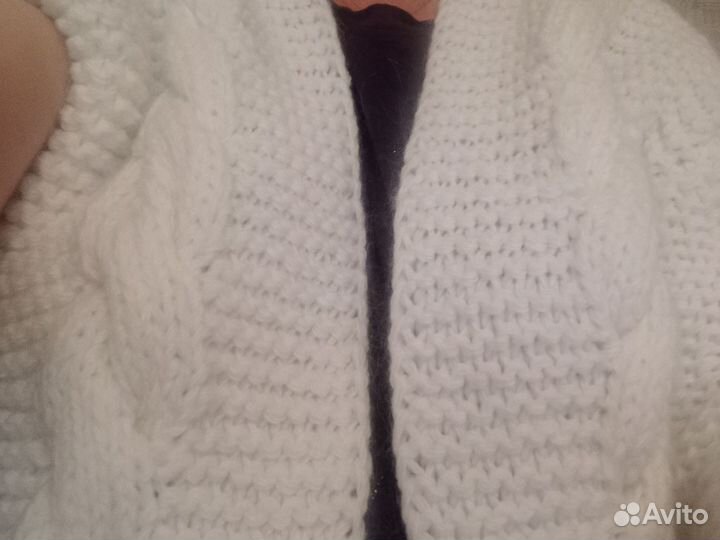 Бомбер,цвет Белый, р-р 46-52, Новый