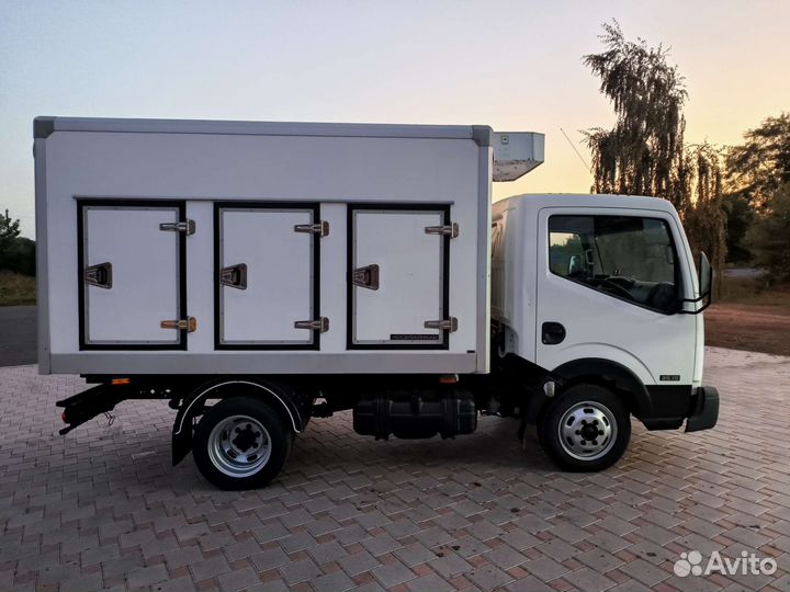 Nissan Cabstar 3.0 МТ, 2014, 220 000 км
