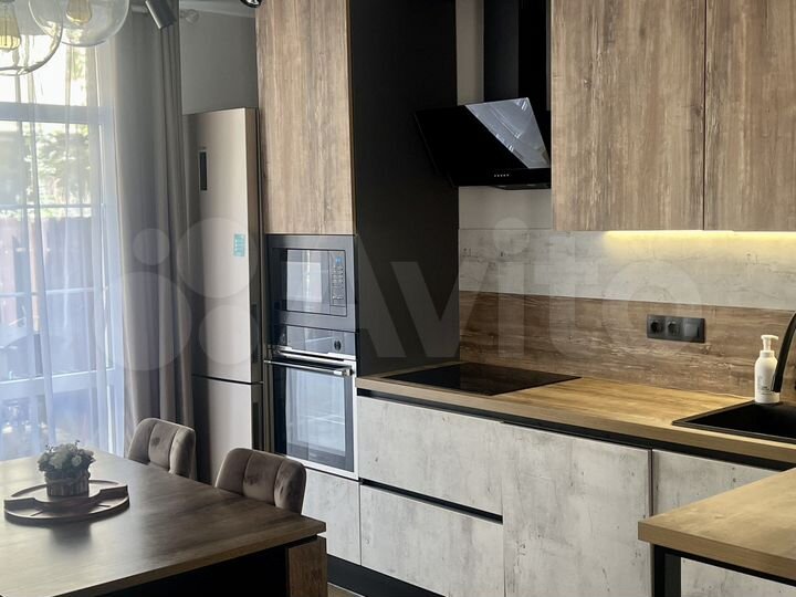 Таунхаус 90 м² на участке 1 сот.