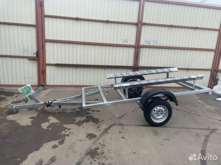 Лодочный прицеп 