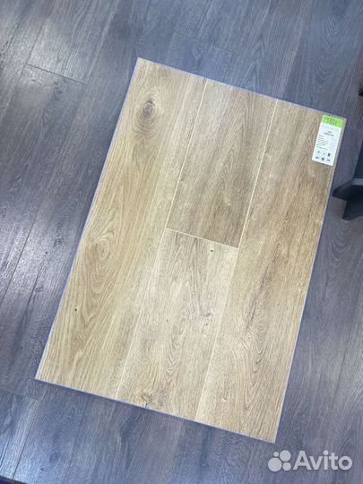 Виниловая плитка / Виниловый пол