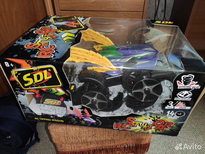 Радиоуправляемый внедорожник-перевертыш SDL Super