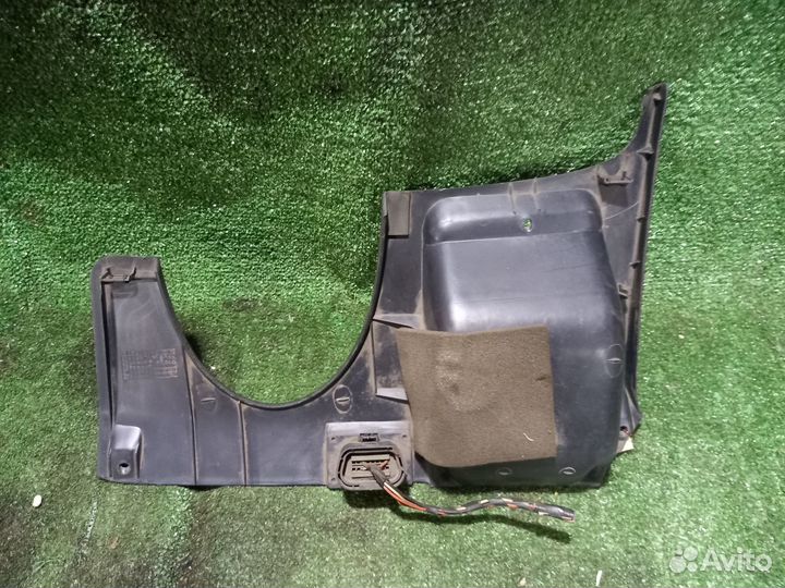 Щит подрулевой на Ford Mondeo 1 поколение