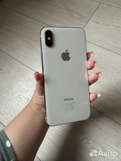 iPhone X, 64 ГБ