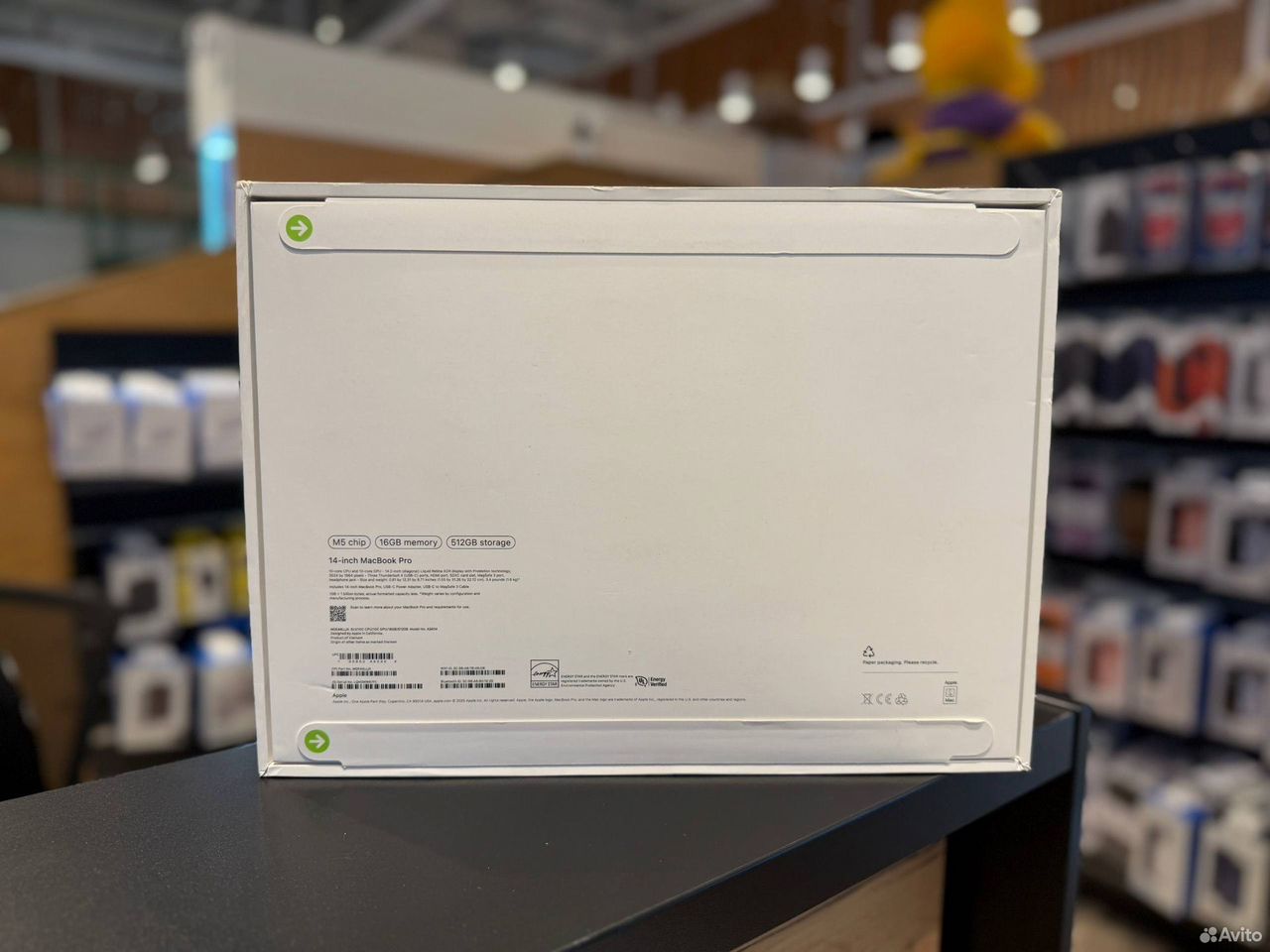 MacBook Pro 14, M5, 16/512