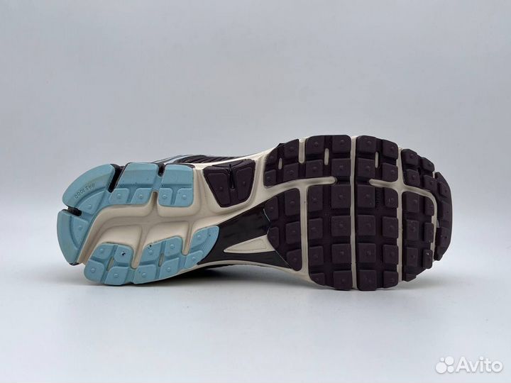 Кроссовки мужские Nike Zoom Vomero 5 SP 'Earth Fos