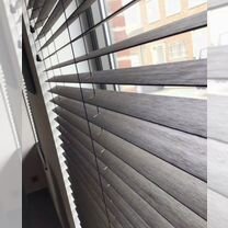 Жалюзи на окна из дерева