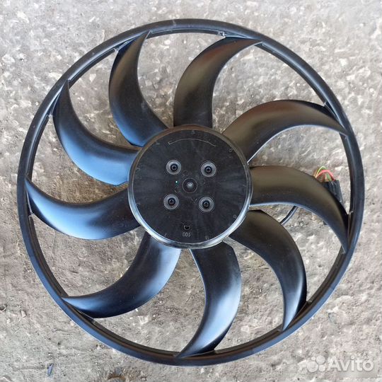 Вентилятор Geely Monjaro