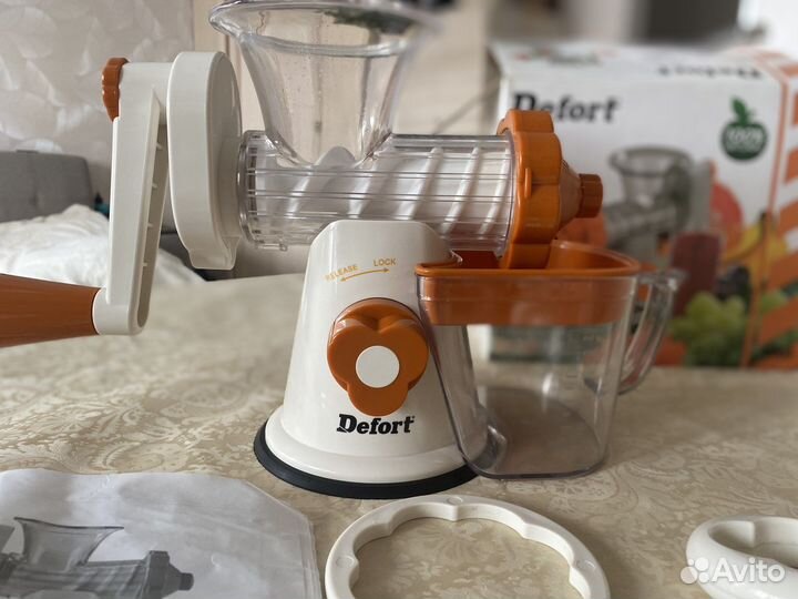 Соковыжималка ручная Defort DSJ-100