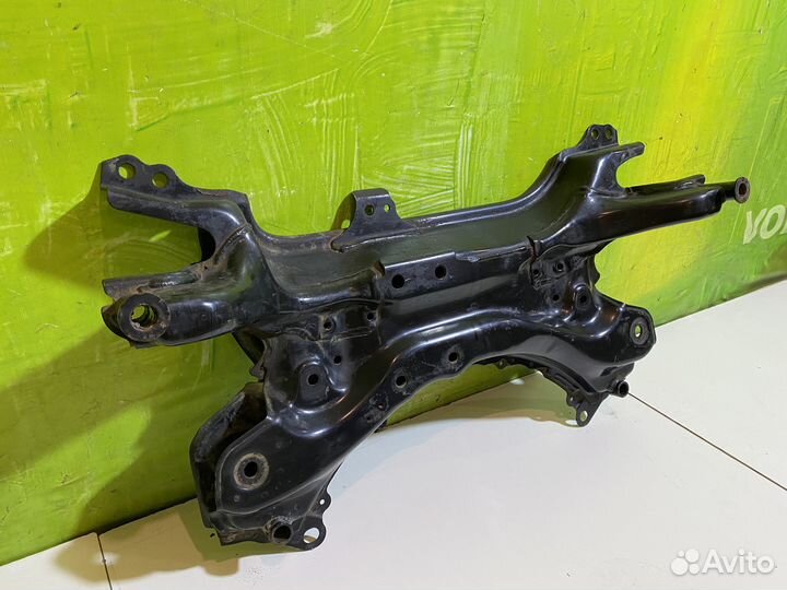 Подрамник передний Toyota RAV4 Corolla E15