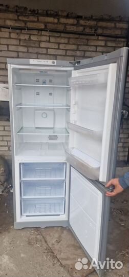 Холодильник бу indesit
