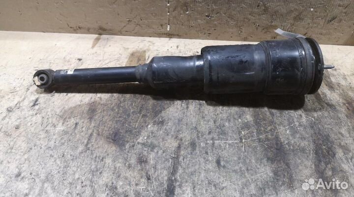 Стойка задняя правая lexus ls460