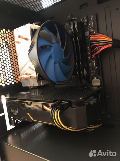 Игровой компьютер в сборе