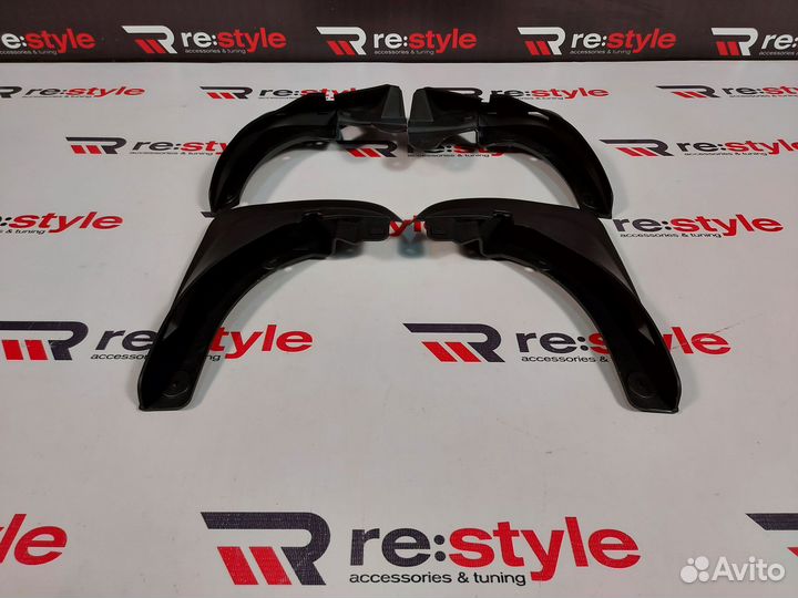 Брызговики Toyota Lite Ace Noah 96-00г