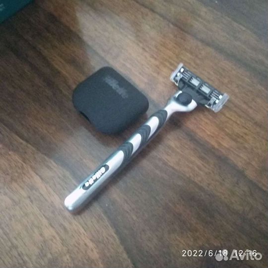 Набор Gillette масн3 станок+ 3 кассеты+чехол новый