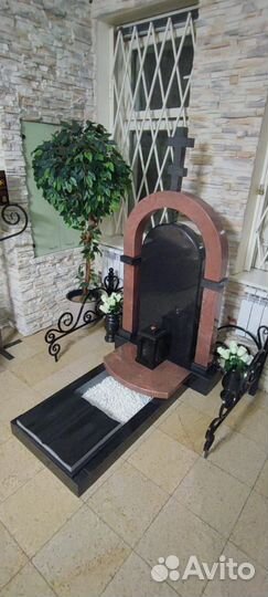 Эксклюзивный памятник Часовня