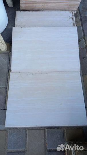 Керамическая плитка настенная бу