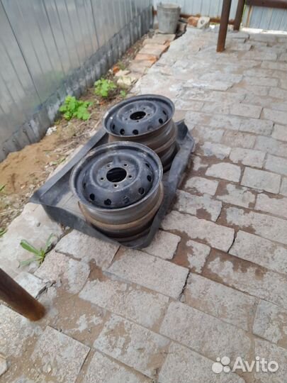 Диски штампы r16 на Ниву