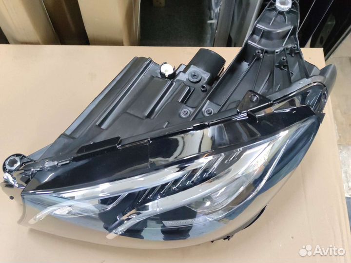 Фара Full LED на Mercedes W213 W238