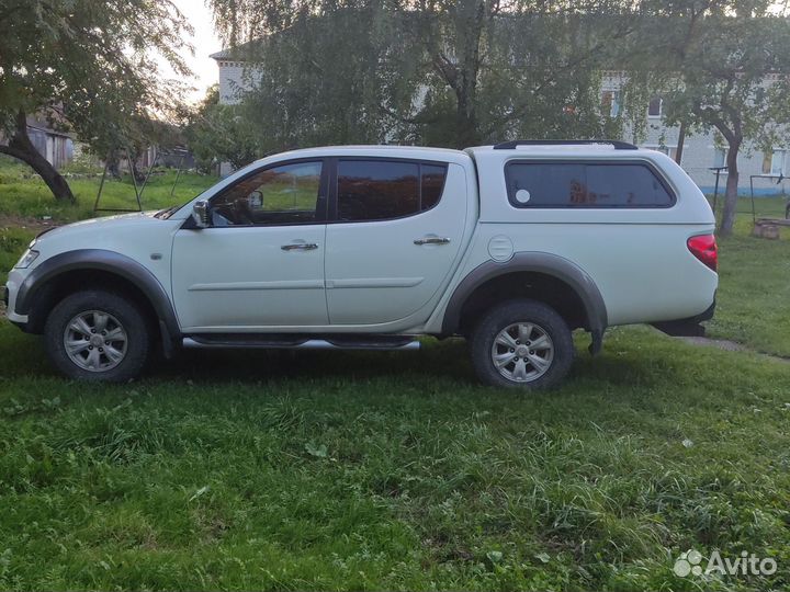 Mitsubishi L200 2.5 AT, 2013, 230 000 км