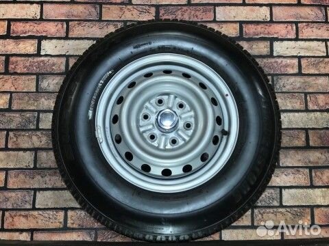 Bridgestone Dueler H/T D689 205/80 R16