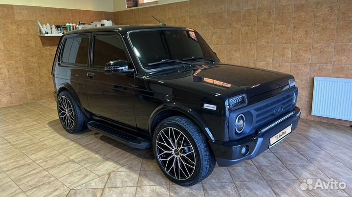 LADA 4x4 (Нива) 1.7 МТ, 2020, 10 325 км