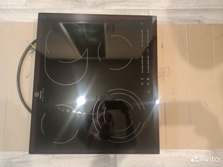 Варочная панель Electrolux EHF96547FK