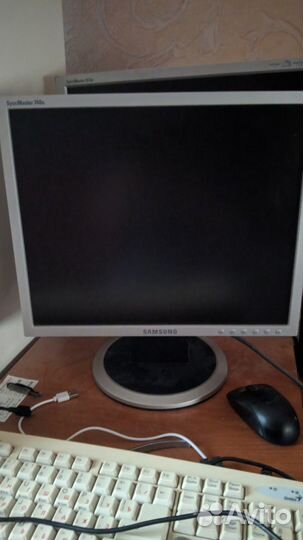 Монитор Samsung 740N Acer AL1917 4*3
