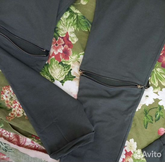 Спортивный костюм 42р