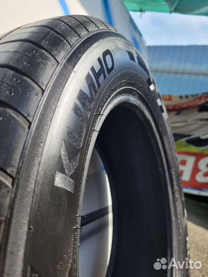 Kumho Ecsta HS52 215/60 R17 100V