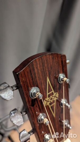 Электроакустическая гитара Alvarez