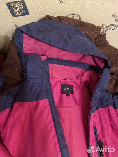 Сноубордическая куртка женская 46