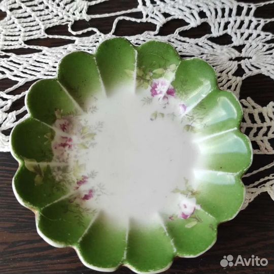 Набор дореволюционных тарелочек