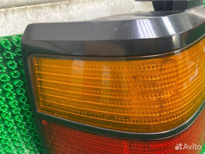 Фонарь внешний задний левый Volkswagen Passat B3