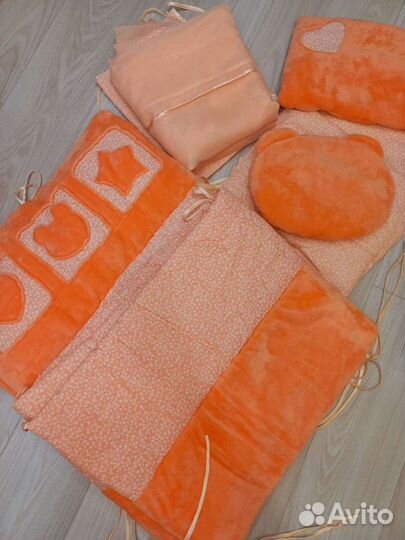 Бортики и балдахин в кроватку