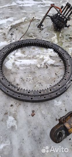 Поворотный круг экскаватора эо