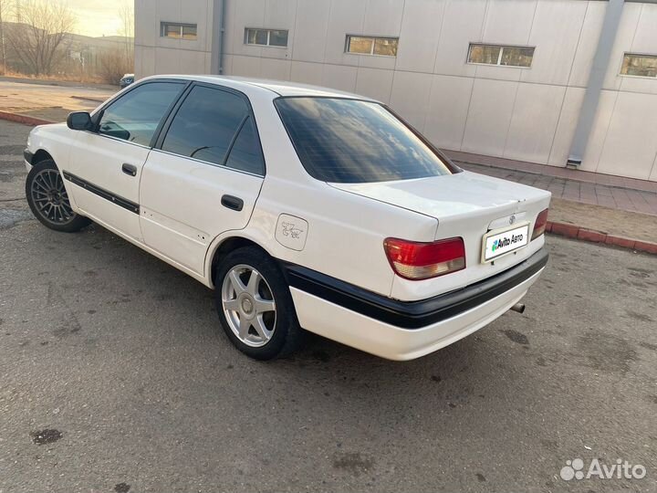 Toyota Carina 1.5 AT, 1998, 400 000 км