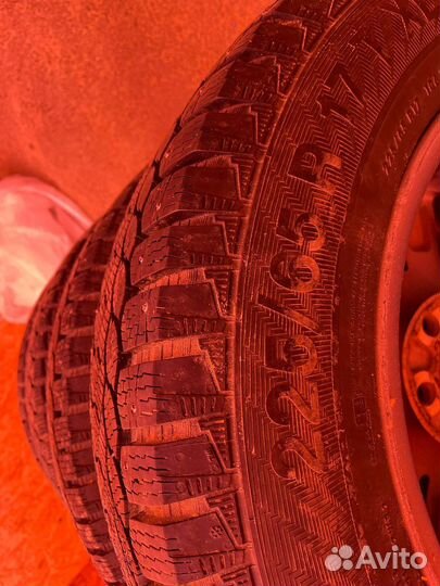 Gislaved Nord Frost 200 225/65 R17