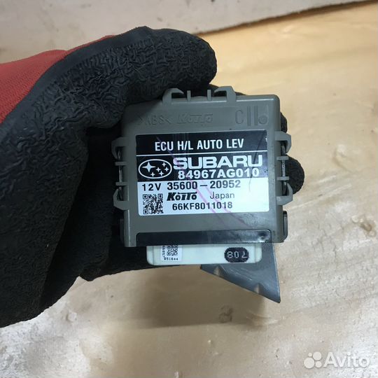 Блок управления светом Subaru Legacy Outback B13