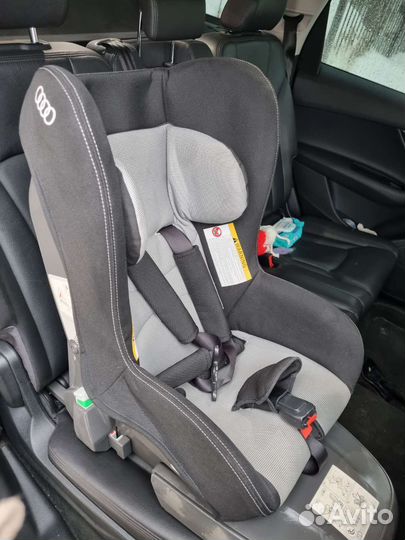 Детское автокресло audi