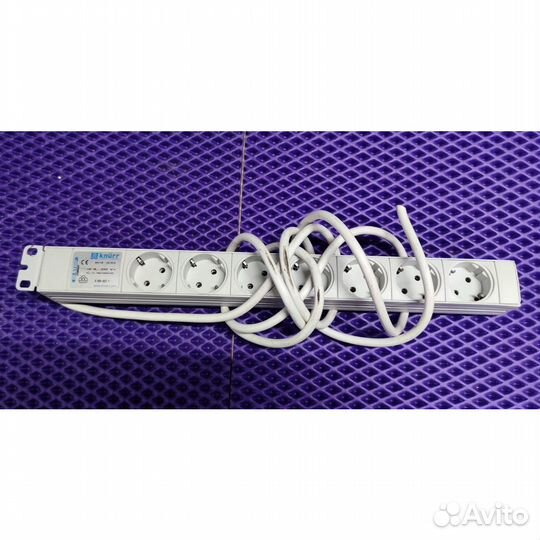 Блок розеток 3.300.007.1, Knurr